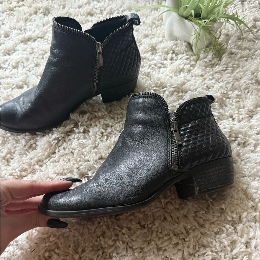 Black Ankle Boots with Textured Side Panel and Chunky Heel